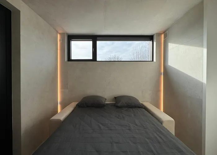 Apartment L\'O Reine Of Budgetkamer The Box