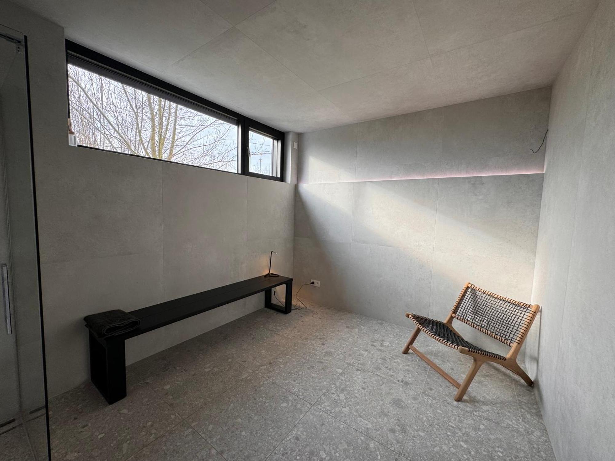 L'o Reine Of Budgetkamer The Box Apartment Sint-Pieters-Leeuw